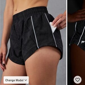Fabletics - Full Speed Mid-rise Run Short
